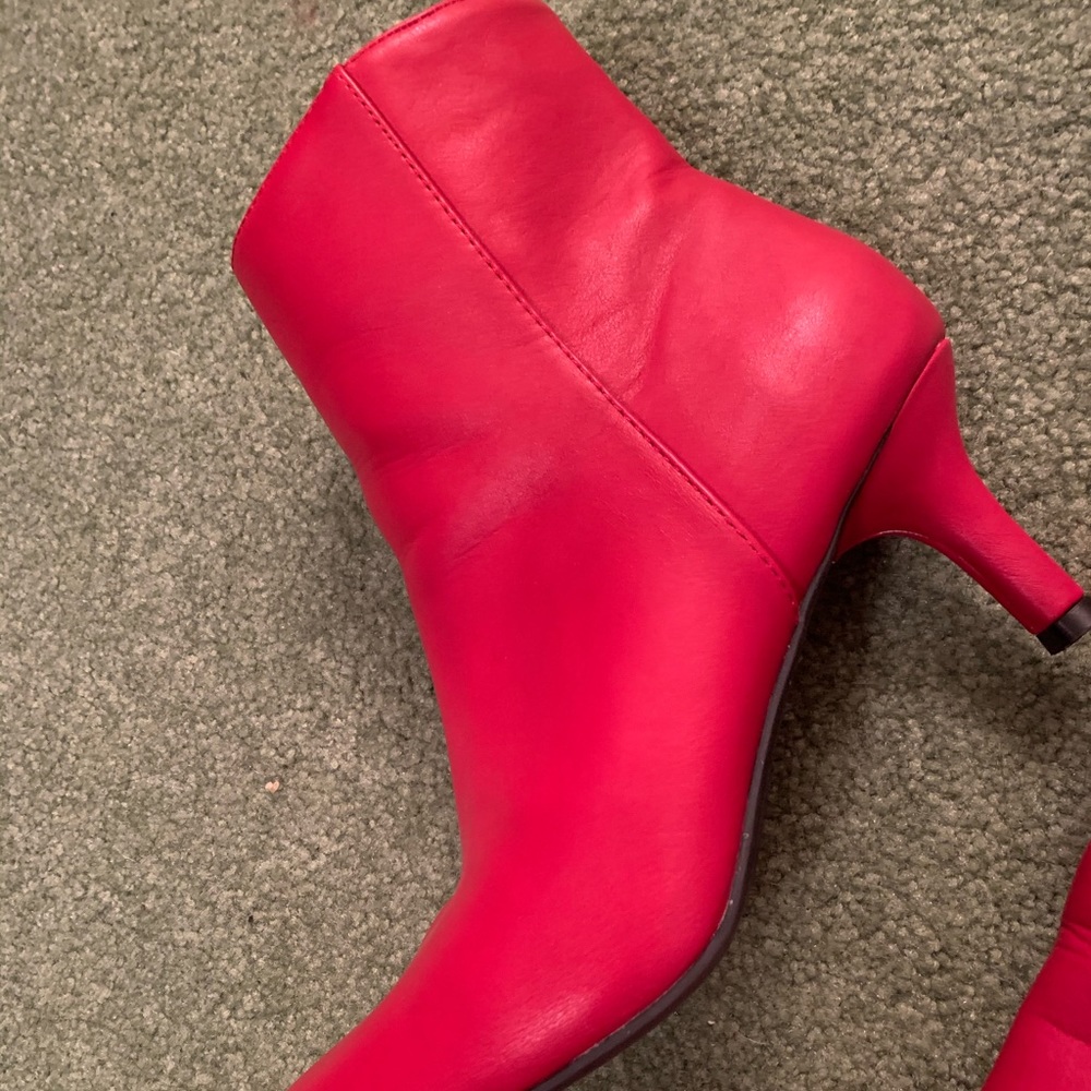 Red booties - Picture 2 of 6